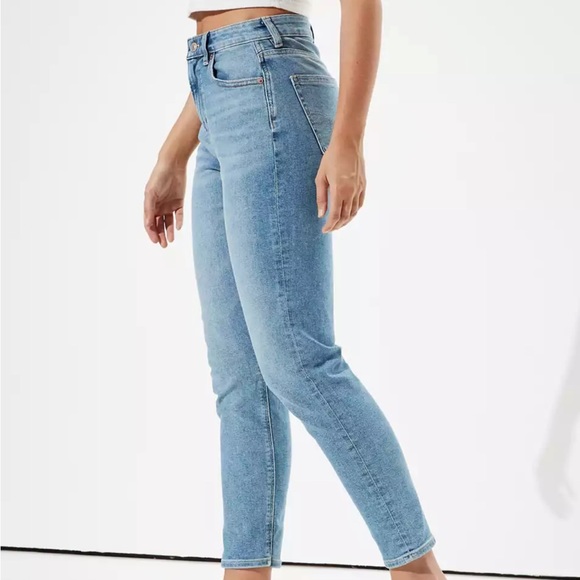 AMERICAN EAGLE MOM JEANS - Picture 3 of 8
